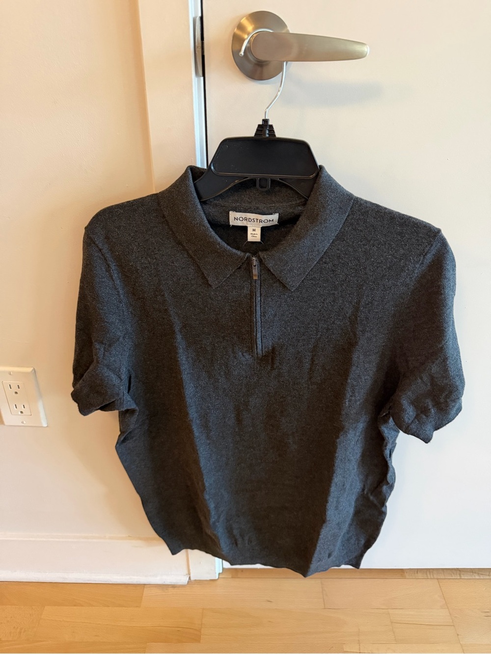 Nordstrom Men’s Charcoal Gray Short-Sleeve Quarter-Zip Polo Sweater